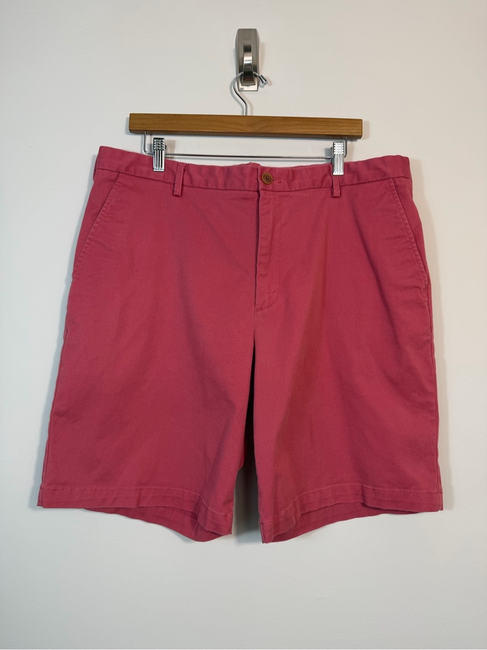 IZOD Saltwater Men’s 38 Red Stretch Chino Shorts 9.5” Inseam Preppy